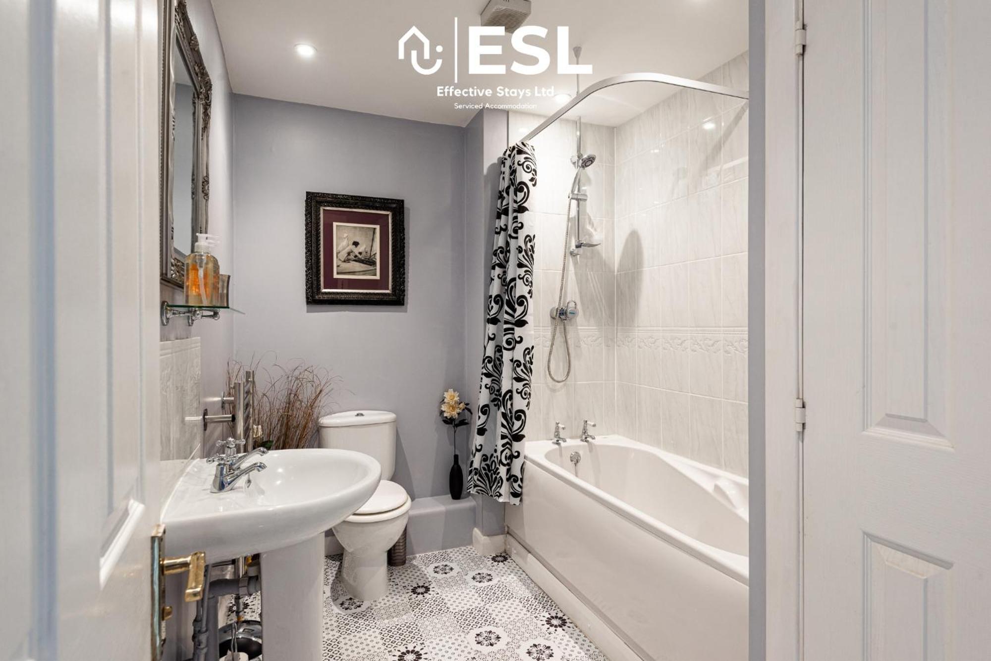 4 Bedroom Townhouse 10Mins Walk From Shrewsbury Town Centre With Parking Εξωτερικό φωτογραφία